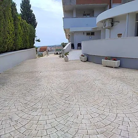 Hotel La Perla Dello Ionio 4*